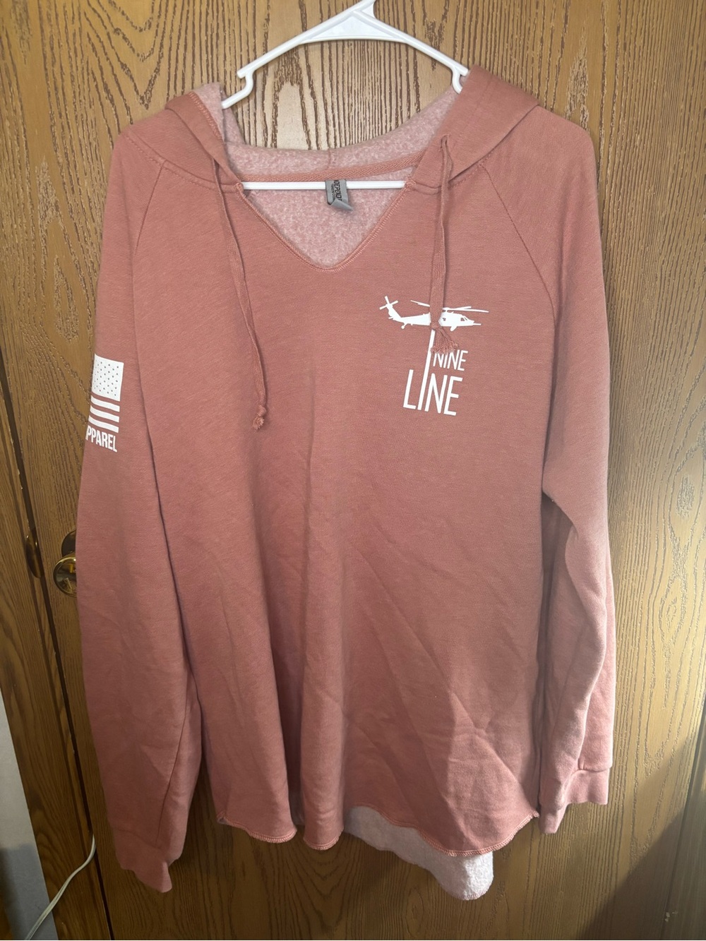Women’s Nine Line Lightweight V Neck Patriotic Flag Hooded Sweatshirt Size 2XL